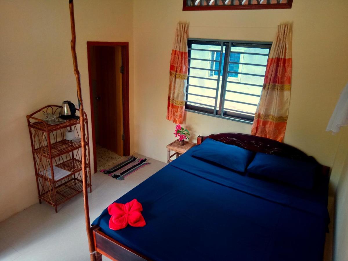 Baloo Guesthouse 코롱 산로엠 외부 사진
